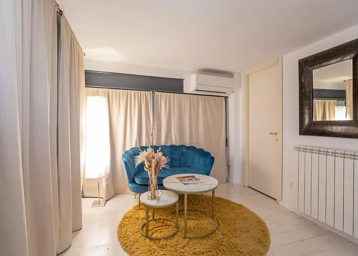 Daplace - Adele Roma